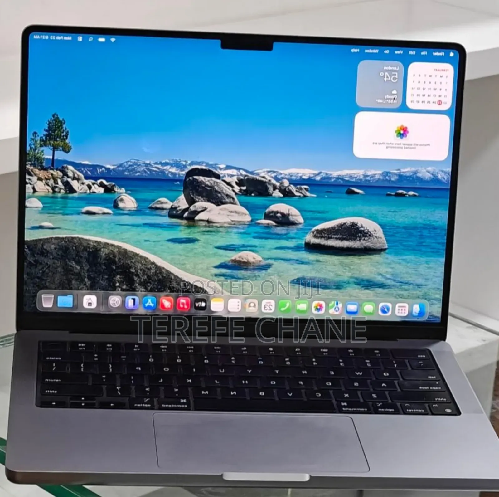 New Apple MacBook Pro 2023 M3 14-inch 8GB Intel Core i5 SSD 512GB