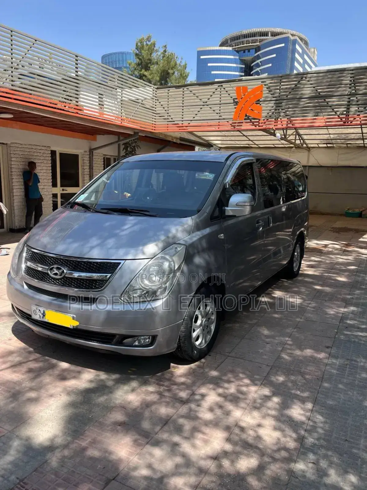 Hyundai H200 2015 Silver