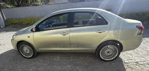 Toyota Yaris 1.3 VVT-i 2007 Gold