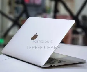 New Laptop Apple MacBook 2018 8GB Intel Core i5 SSD 256GB