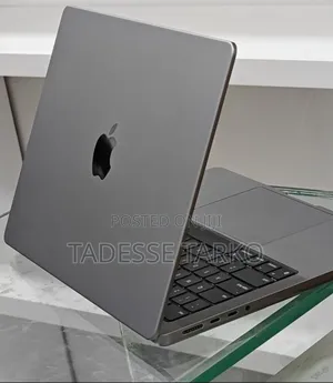 New Apple MacBook Pro Max 2023 M2 14-inch 8GB Apple M3 Pro SSD 512GB