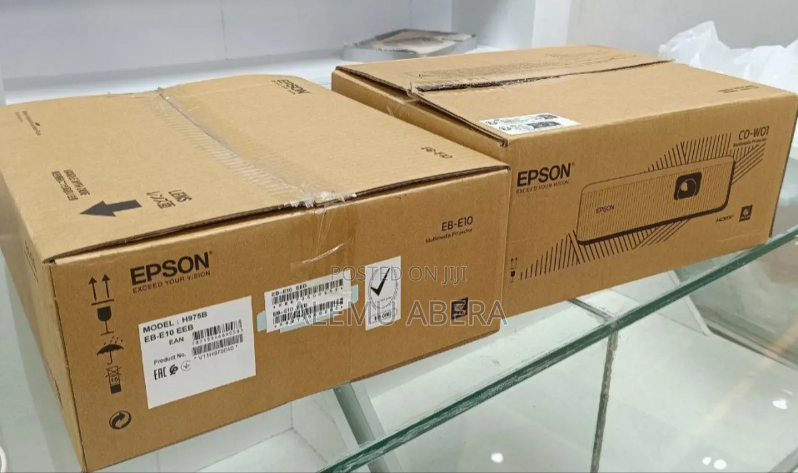 Brand New Packed With Cartoon Epson Projector Model : Co-W01 With