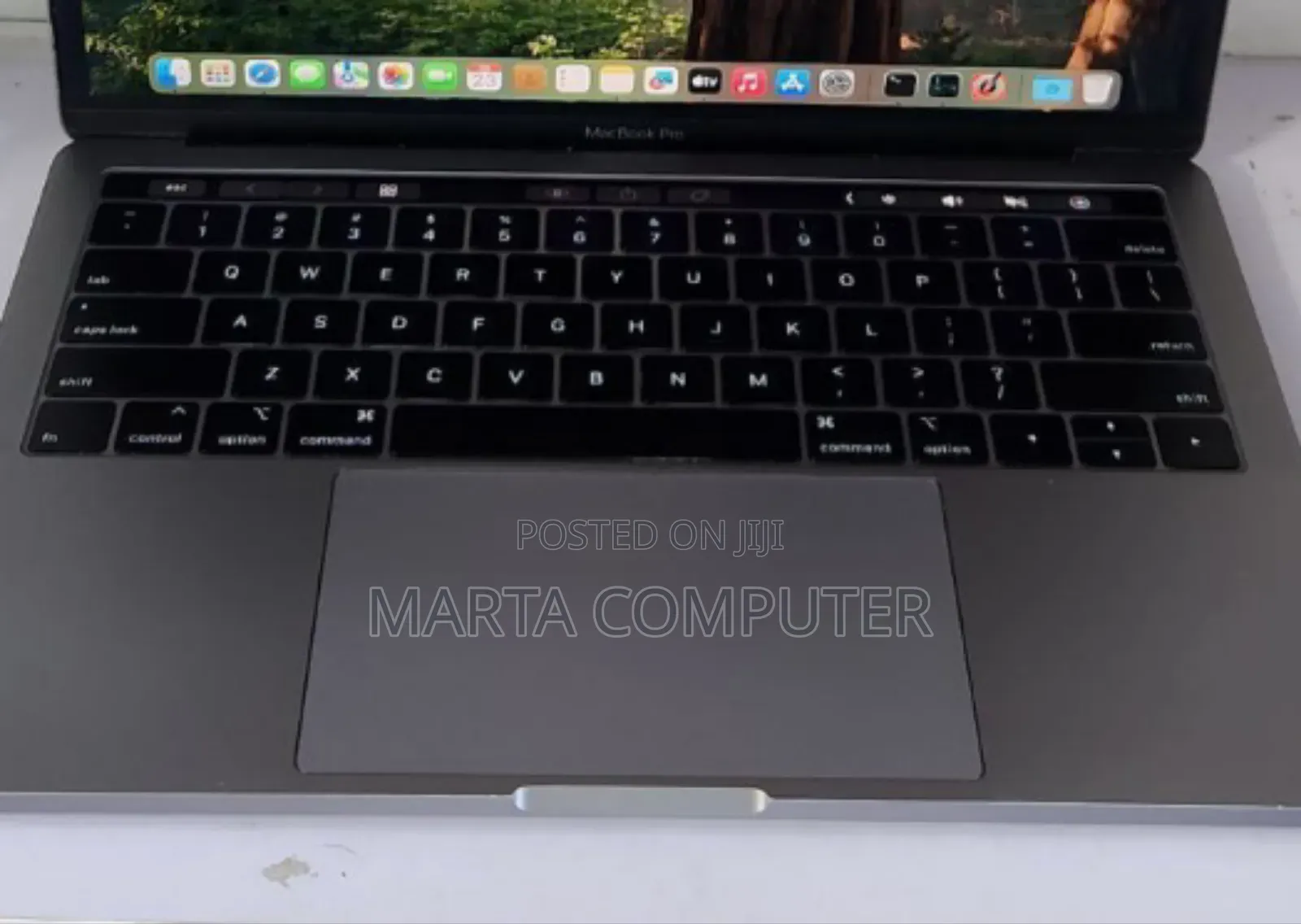 New Laptop Apple MacBook Pro 2019 8GB Intel Core i5 SSD 256GB