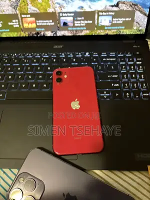 Apple iPhone 11 64 GB Red