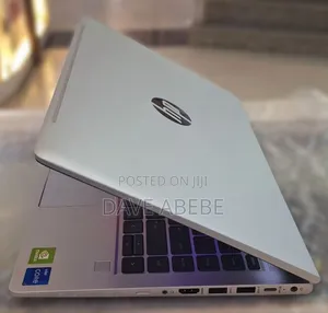 New Laptop HP EliteBook 840 G9 16GB Intel Core i7 SSD 512GB