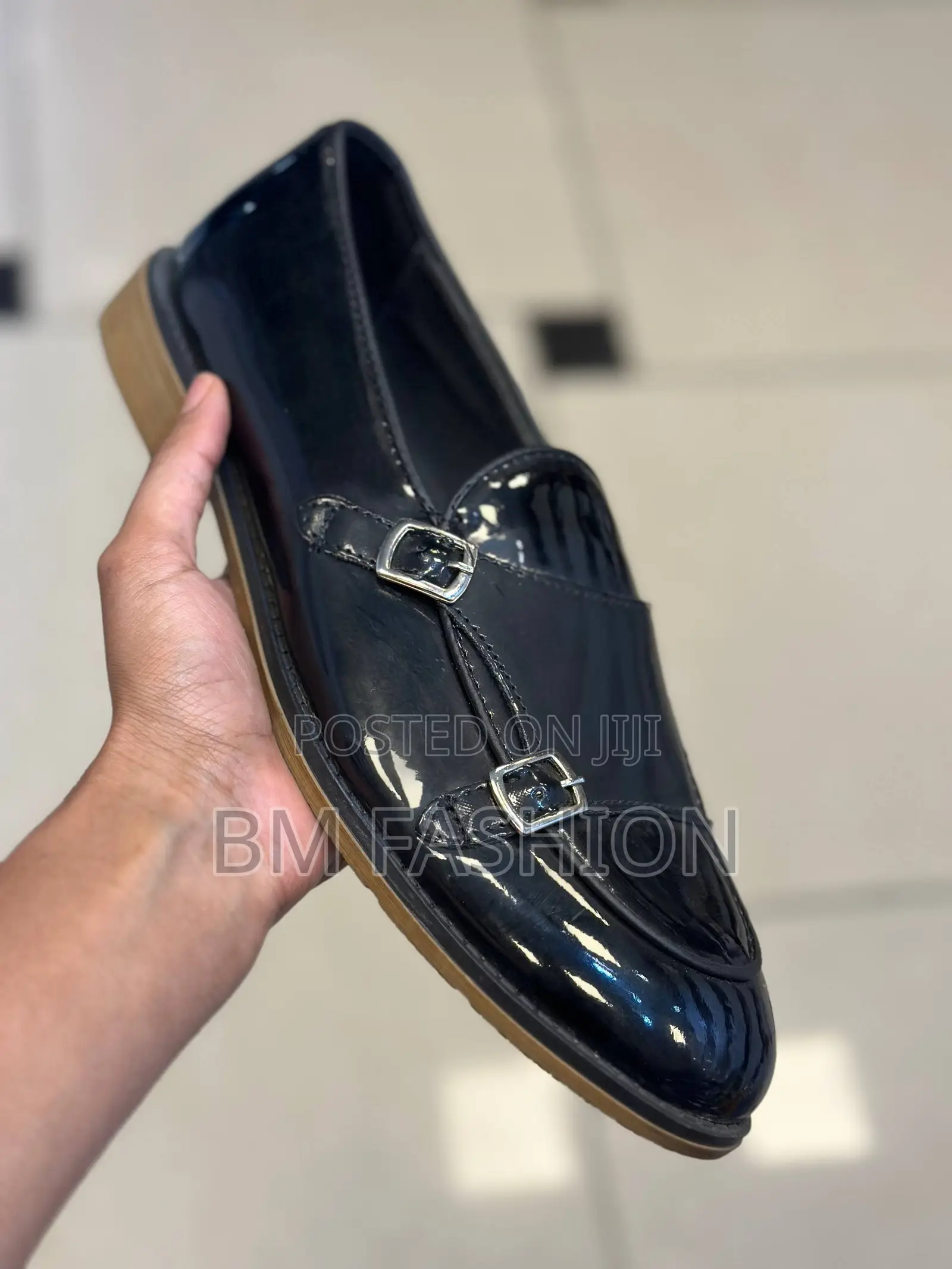 Classic Men's Shoes (Stylish Looks)