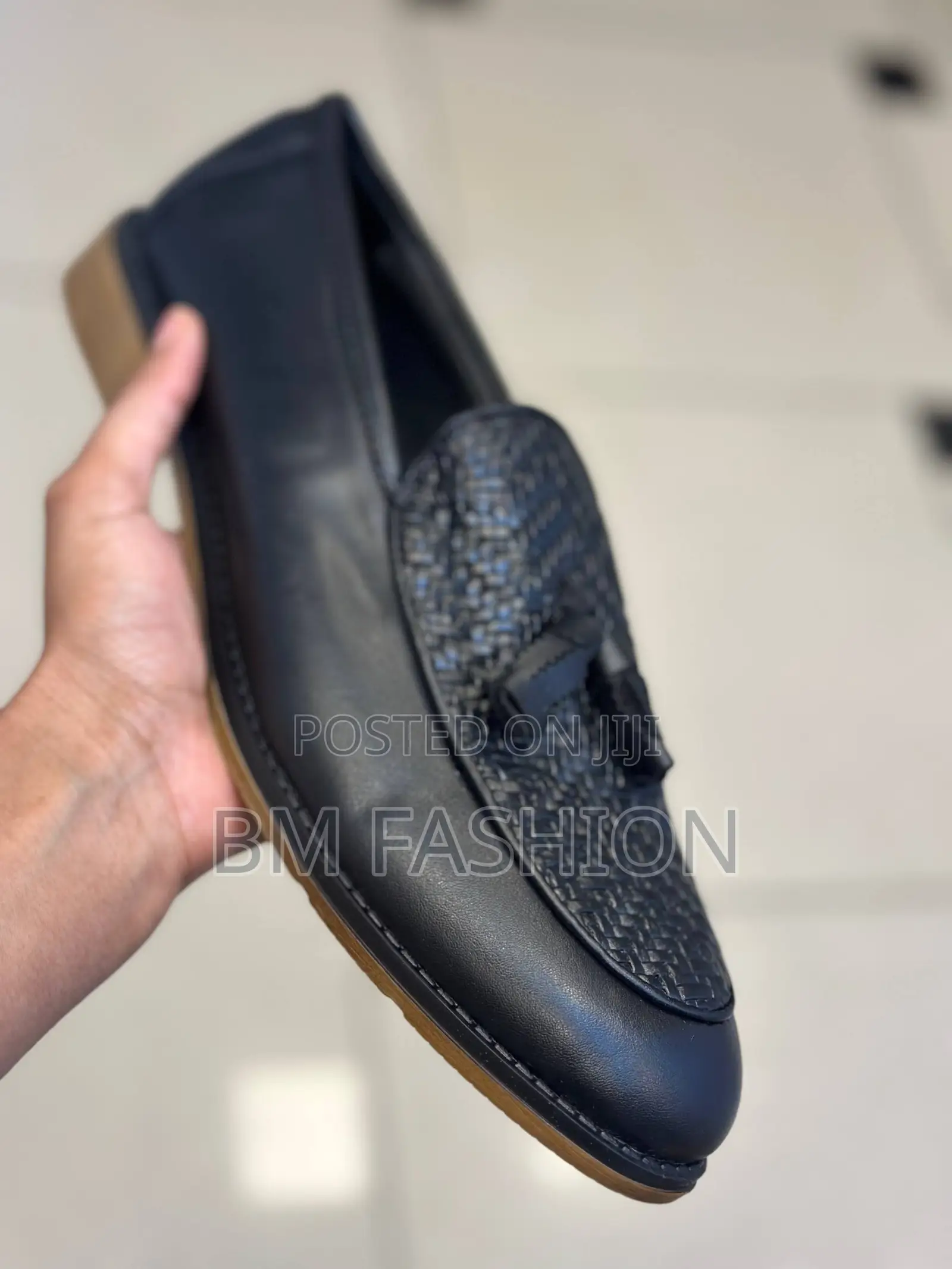 Classic Men's Shoes (Stylish Looks)