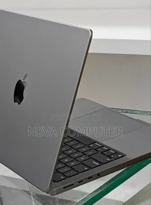 New Laptop Apple MacBook Pro 2023 M3 14-inch 8GB Apple M3 Pro SSD 512GB