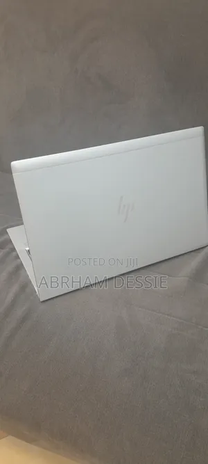 New Laptop HP EliteBook 840 G8 16GB Intel Core i7 SSD 512GB