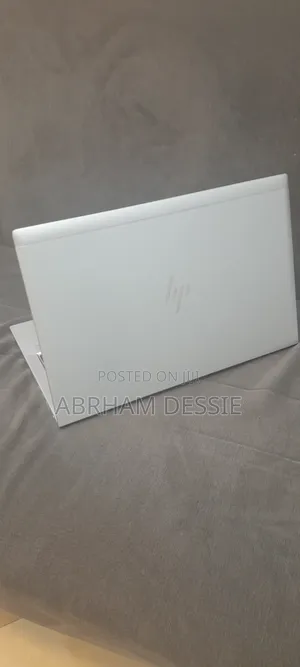 New Laptop HP EliteBook 840 G8 16GB Intel Core i7 SSD 512GB
