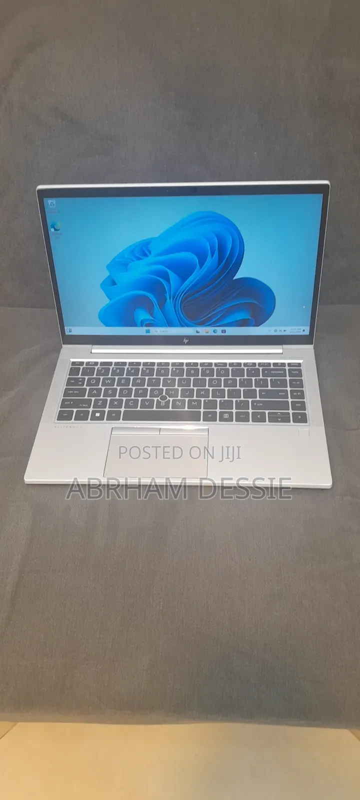New Laptop HP EliteBook 840 G8 16GB Intel Core i7 SSD 512GB