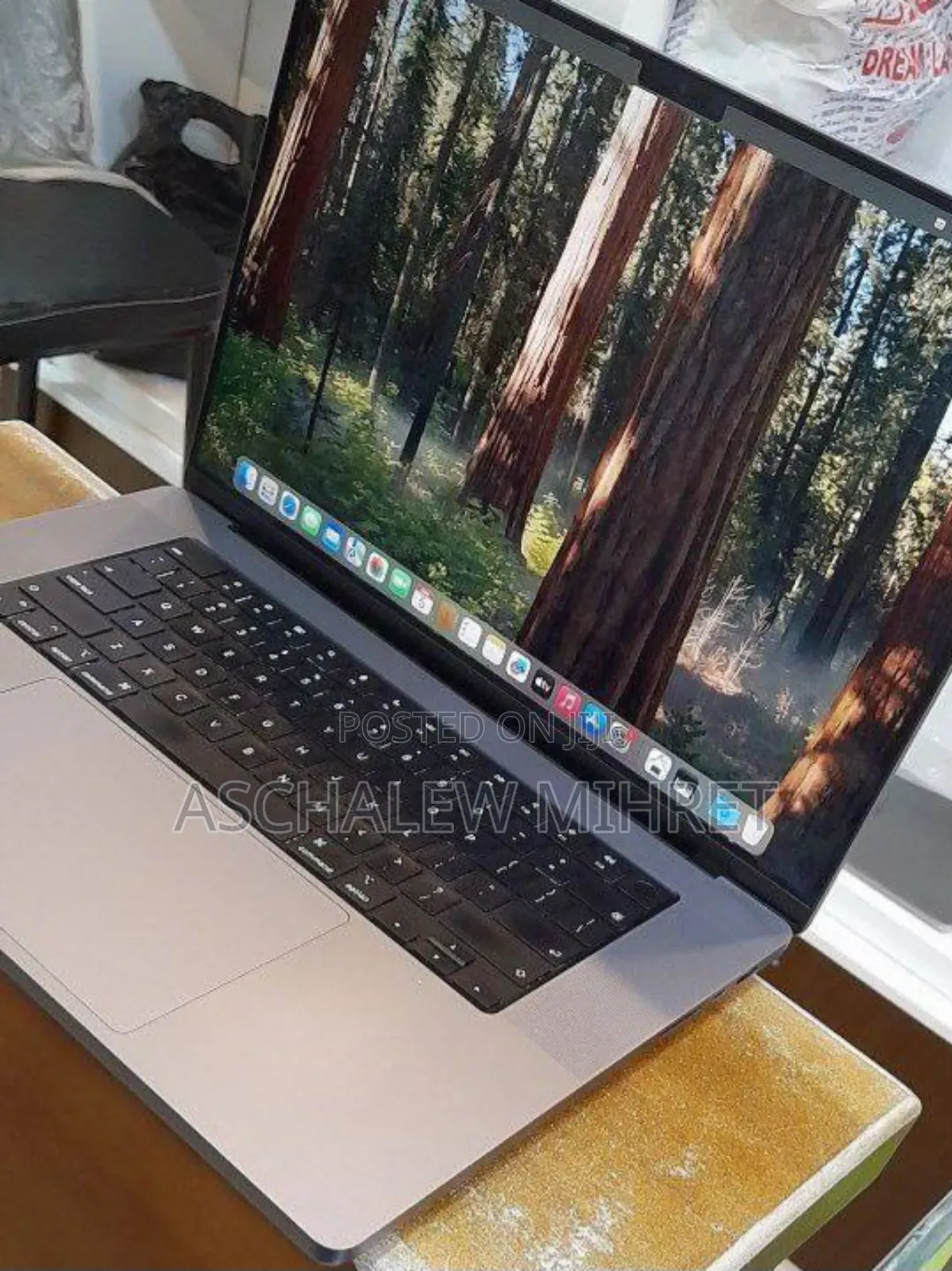 New Laptop Apple MacBook Pro M1 16GB Apple M1 Pro SSD 1T