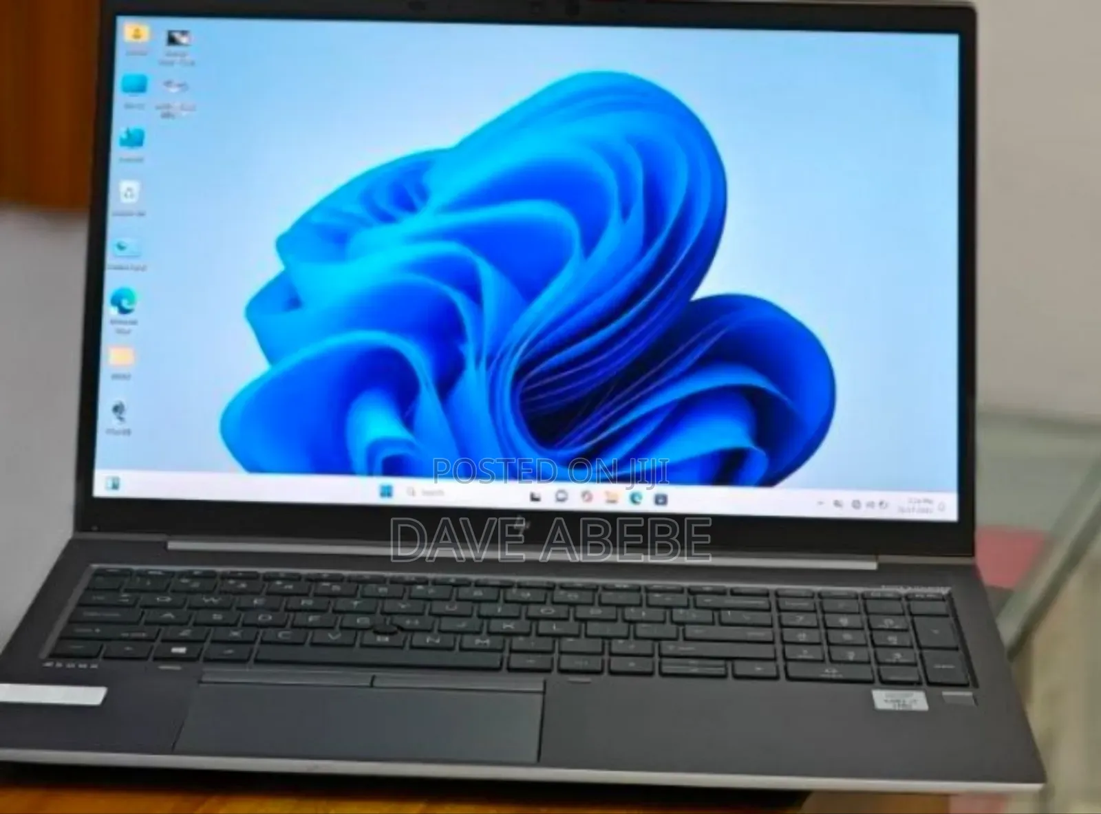 New Laptop HP ZBook Firefly 15 G7 16GB Intel Core i7 SSD 512GB