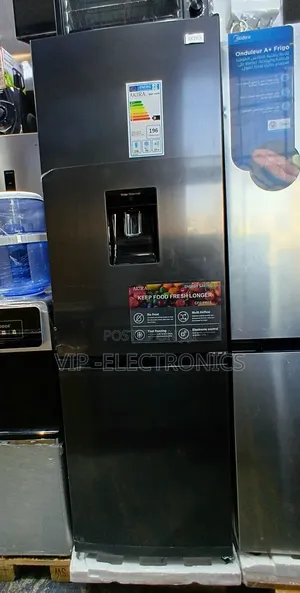 Akira Refrigerator 340 Fan System With Dispenser