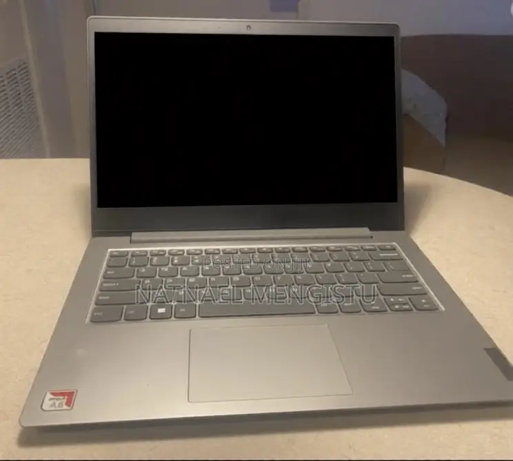 Laptop Lenovo A7 4GB Intel Core i5 SSD 640GB
