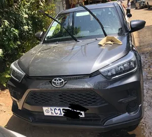 Toyota Raize 2022 Gray