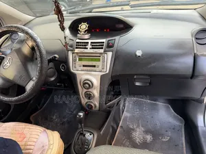 Toyota Yaris 2006 Silver