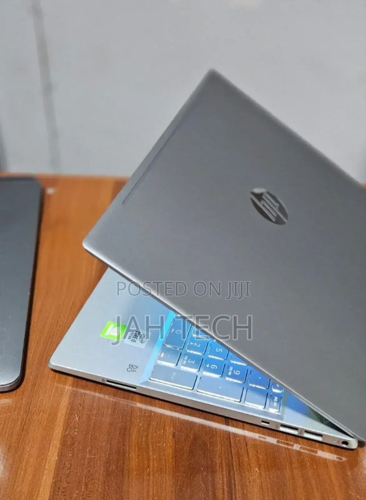 New Laptop HP Pavilion 15 8GB Intel Core i5 SSD 256GB