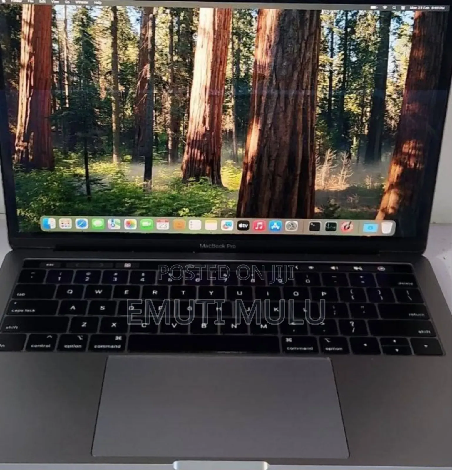 New Laptop Apple MacBook Pro 2019 8GB Intel Core i5 SSD 256GB