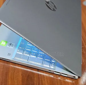 New Laptop HP Pavilion 15 8GB Intel Core i5 SSD 256GB