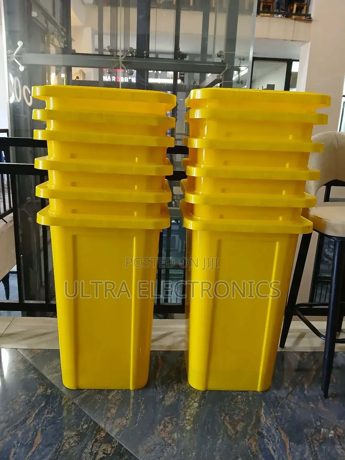 Garbage Plastic Waste Containers, Commonly Garbage Collection