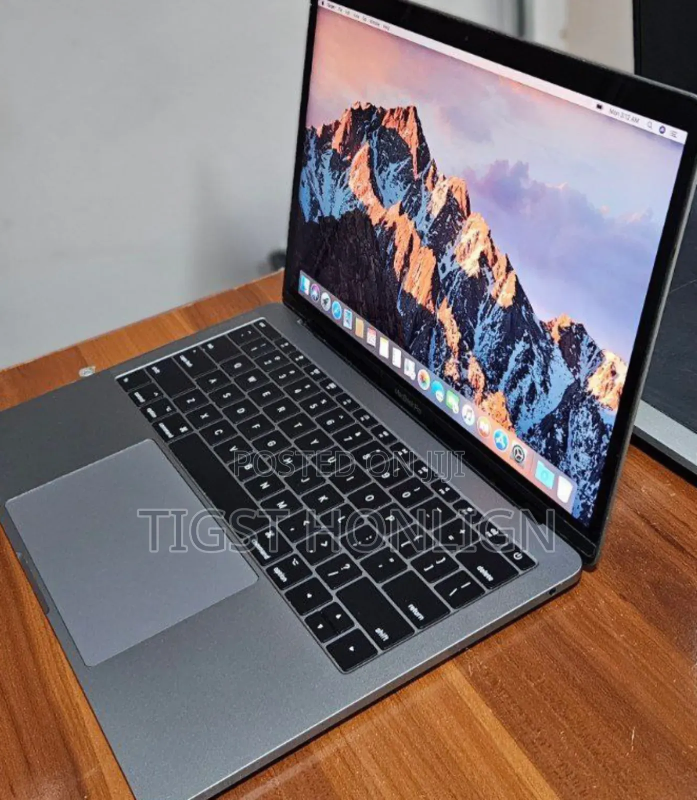 Laptop Apple MacBook Pro 2017 8GB Intel Core i5 SSD 256GB