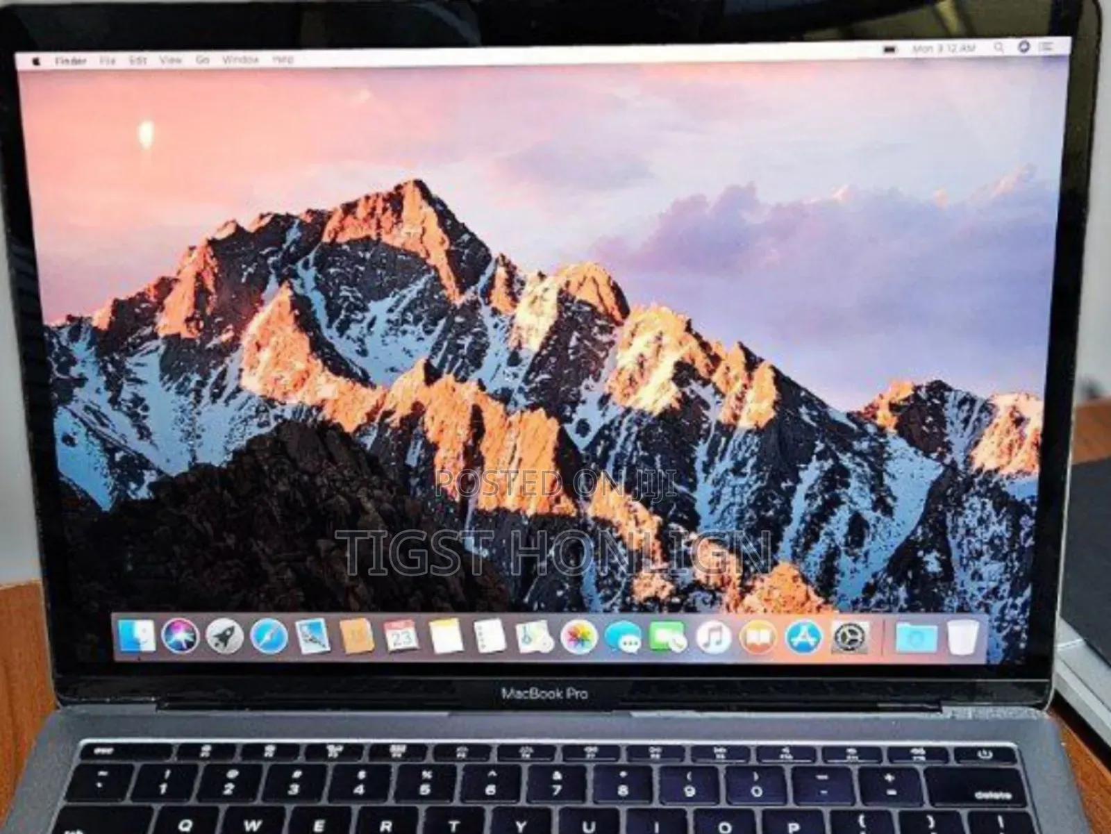 Laptop Apple MacBook Pro 2017 8GB Intel Core i5 SSD 256GB