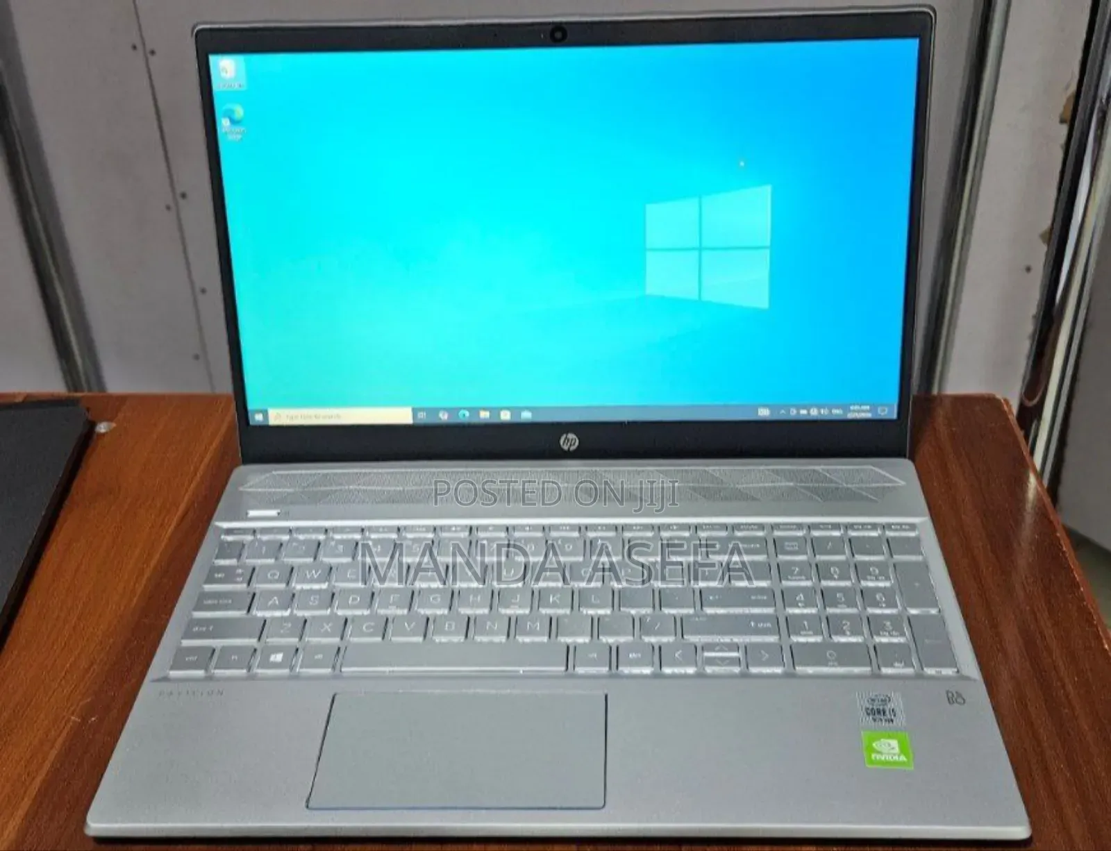 New Laptop HP Pavilion 15 8GB Intel Core i5 SSD 256GB