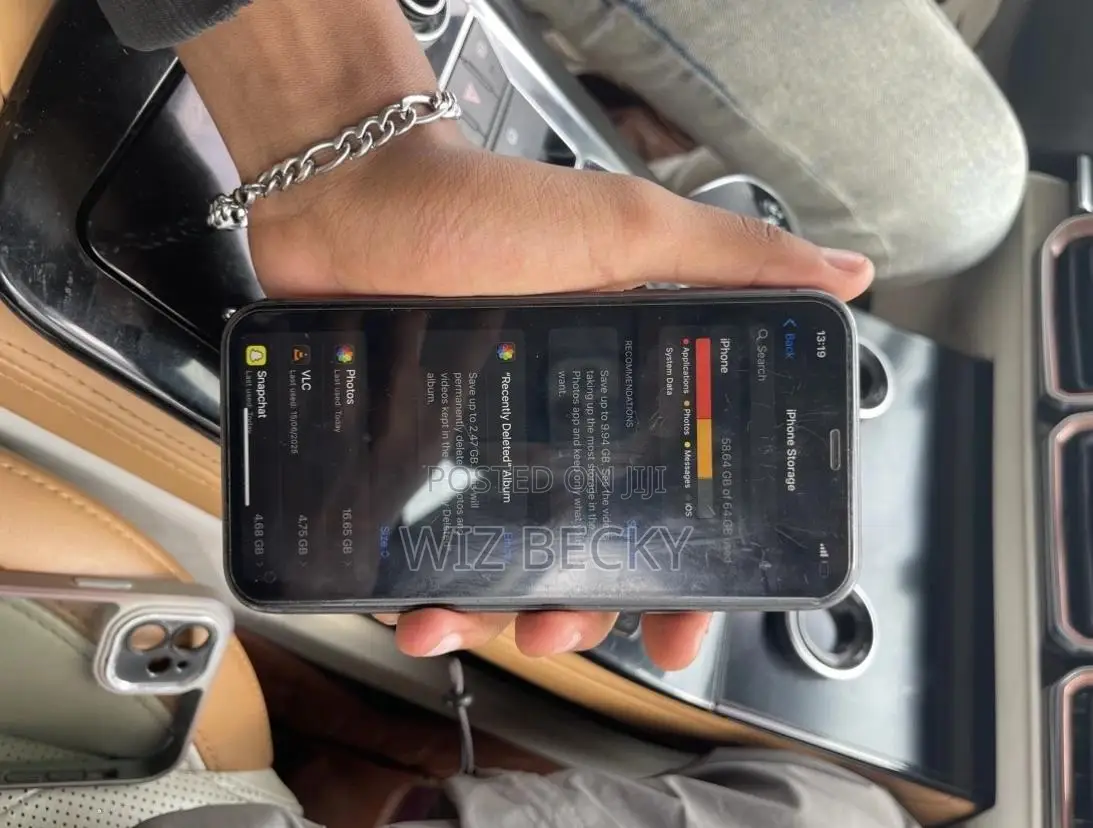 Apple iPhone 11 64 GB Black