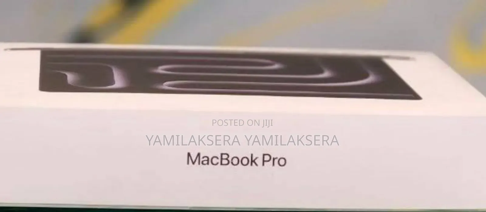 New Laptop Apple Macbook Pro 2025 M5 14-inch 16GB Intel Core i7 SSD 1T