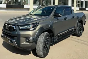 Toyota Hilux 2021 Gold