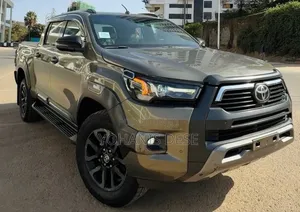 Toyota Hilux 2021 Gold