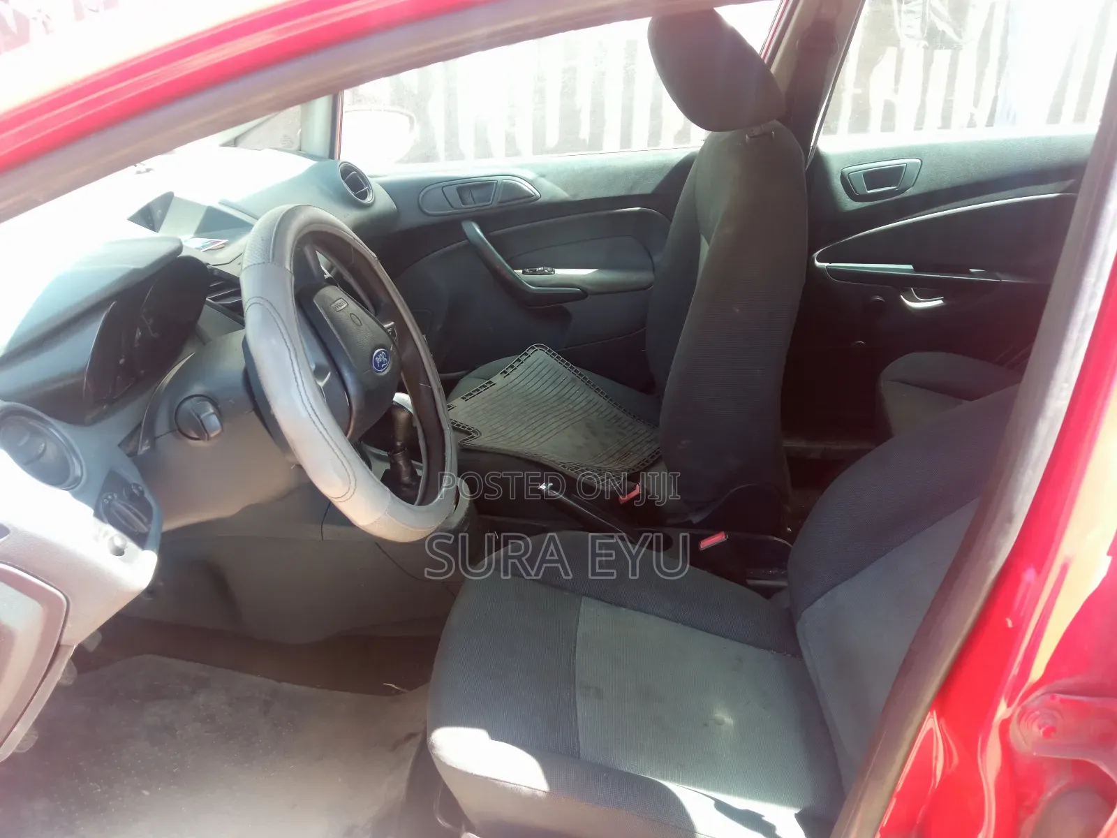 Ford Fiesta 2011 Red