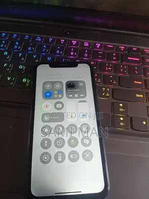 Apple XR 64 GB Black