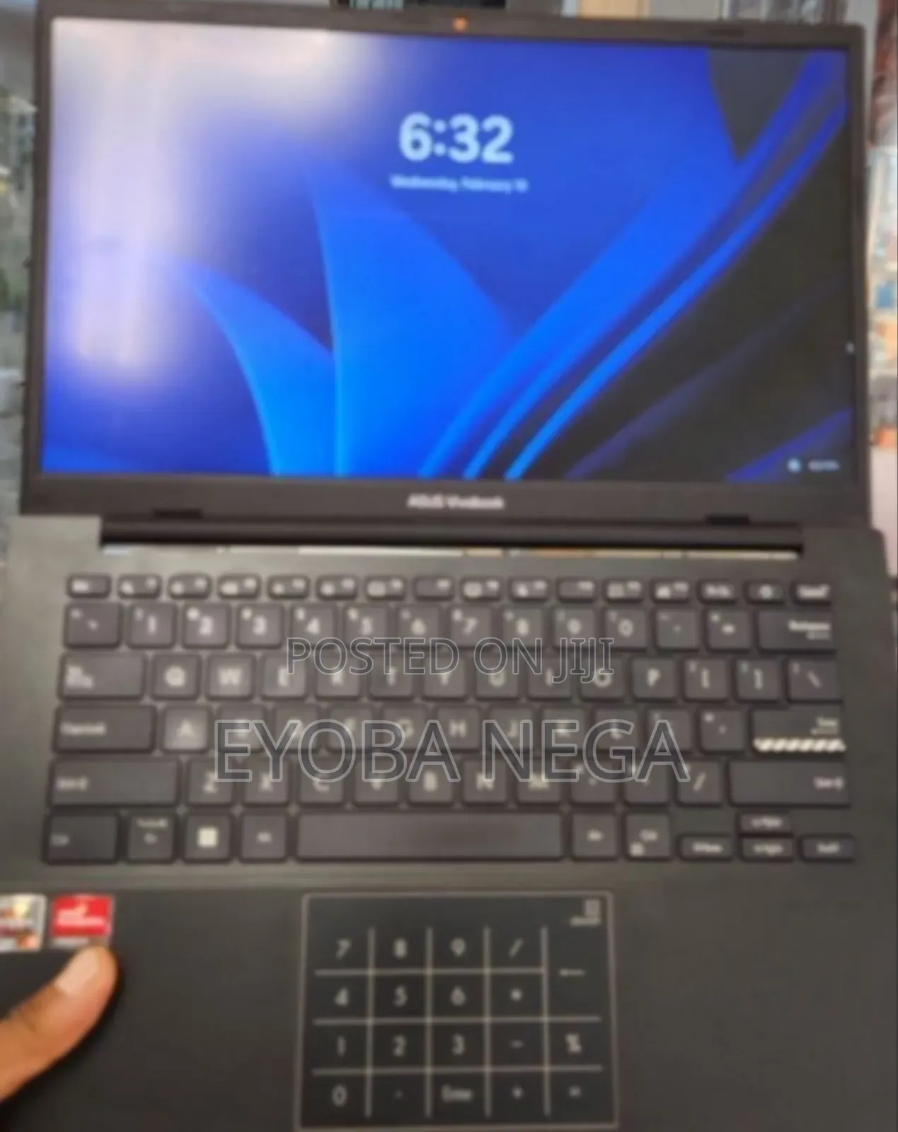 New Laptop Asus VivoBook E12 E203NAH 8GB AMD Ryzen 5 SSD 512GB