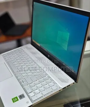 New Laptop HP Pavilion 14 8GB Intel Core i5 SSD 256GB