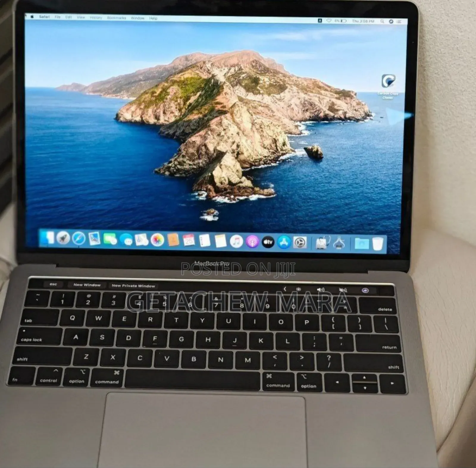 New Laptop Apple MacBook Pro 2019 16GB Intel Core i7 SSD 256GB