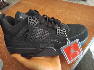 Jordan 4 Mat Black
