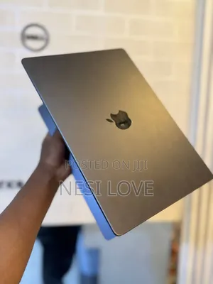 New Laptop Apple Macbook Pro 2025 M5 14-inch 16GB SSD 512GB