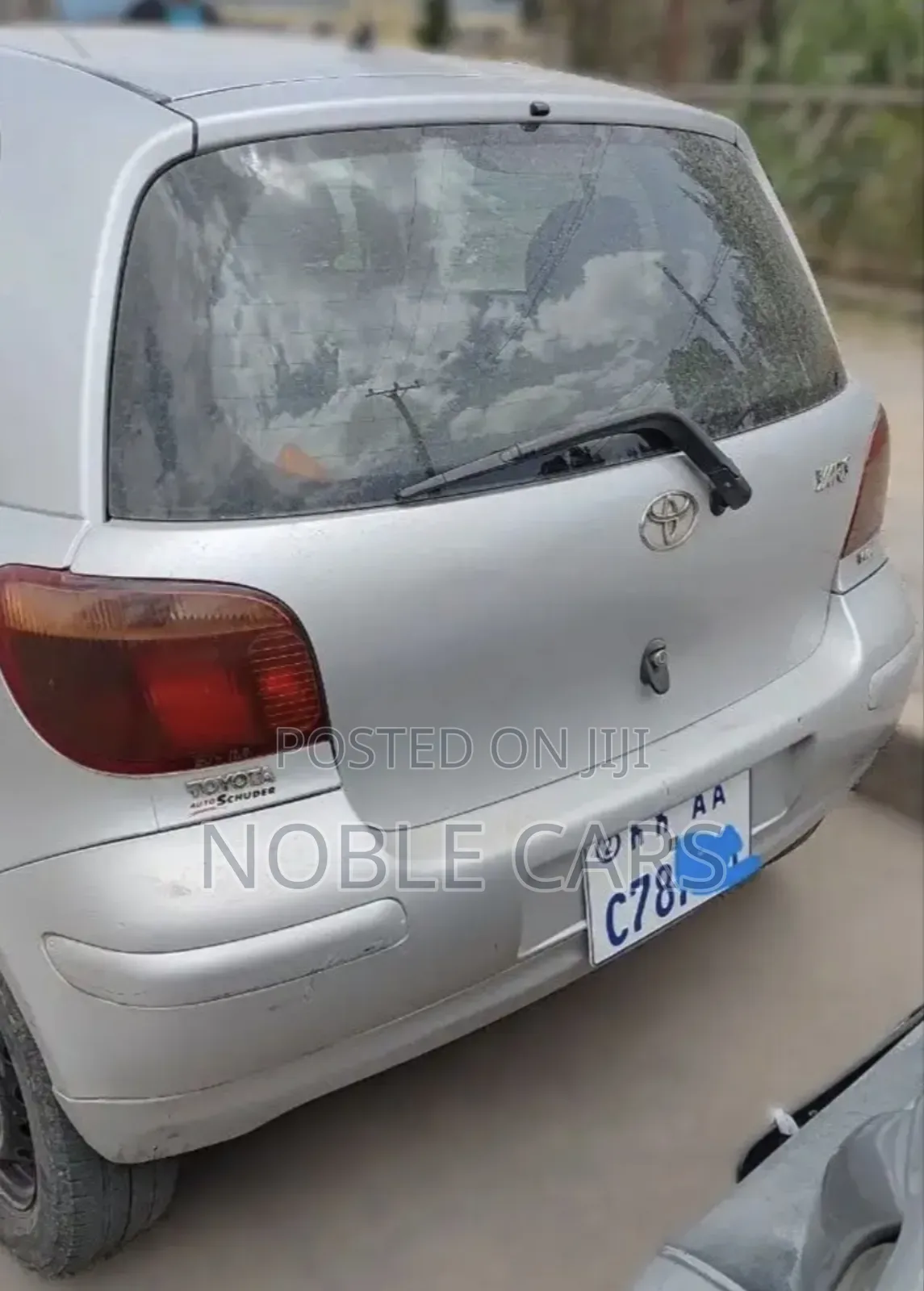 Toyota Vitz 2004 Gold