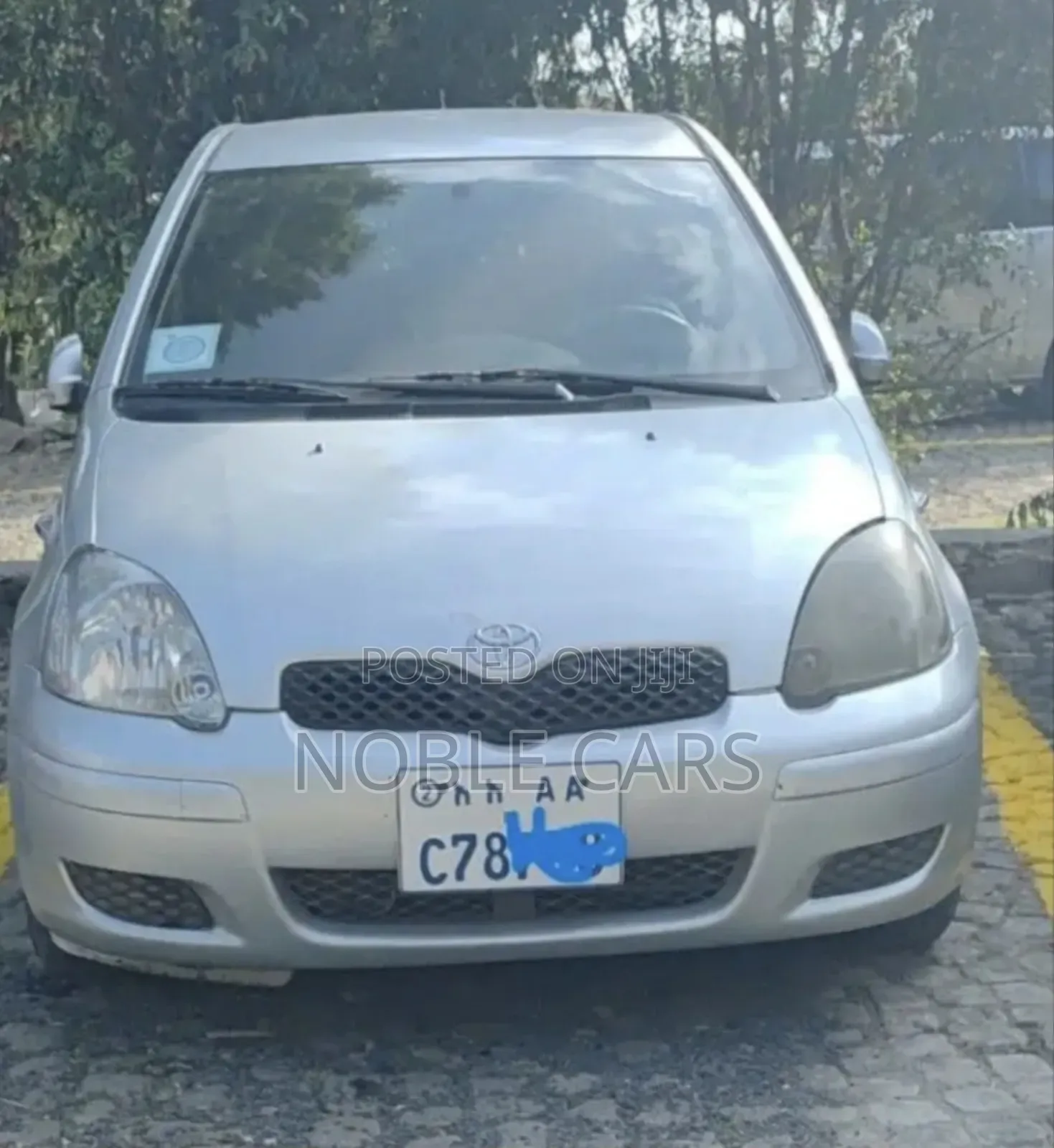 Toyota Vitz 2004 Gold
