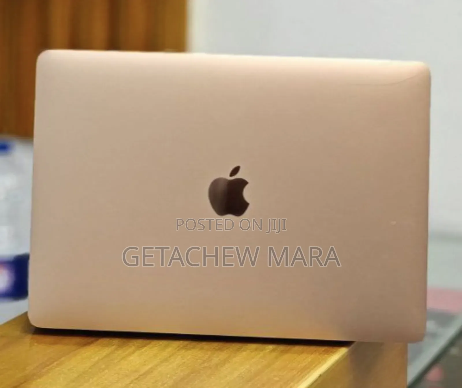 New Laptop Apple MacBook 2020 8GB Intel Core 3 SSD 256GB