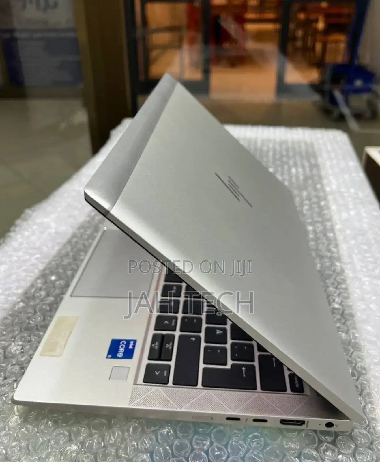 New Laptop HP EliteBook 840 G8 16GB Intel Core i5 SSD 512GB