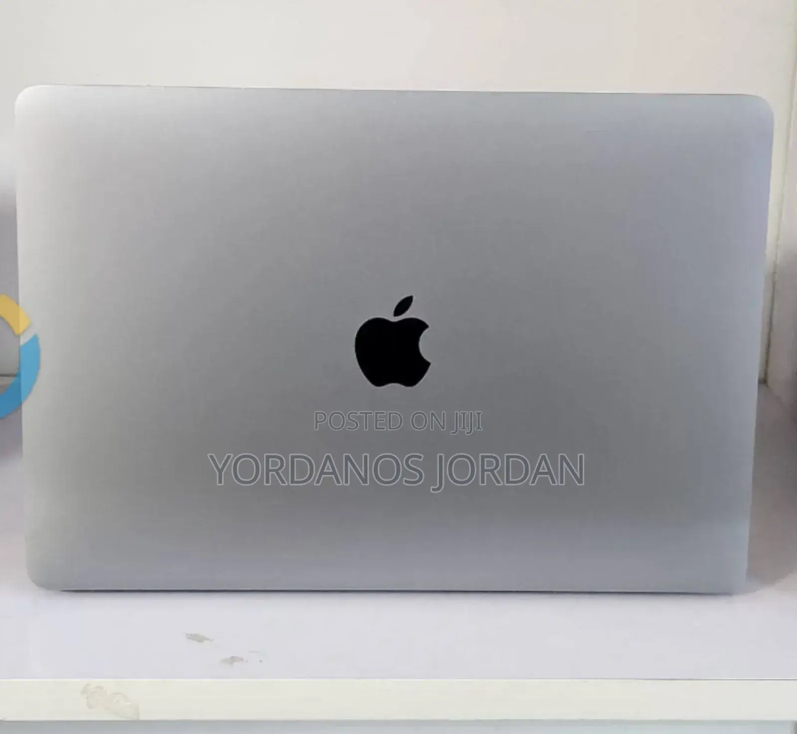 New Laptop Apple MacBook Pro 2019 8GB Intel Core i5 SSD 256GB