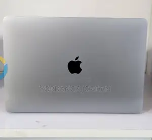 New Laptop Apple MacBook Pro 2019 8GB Intel Core i5 SSD 256GB