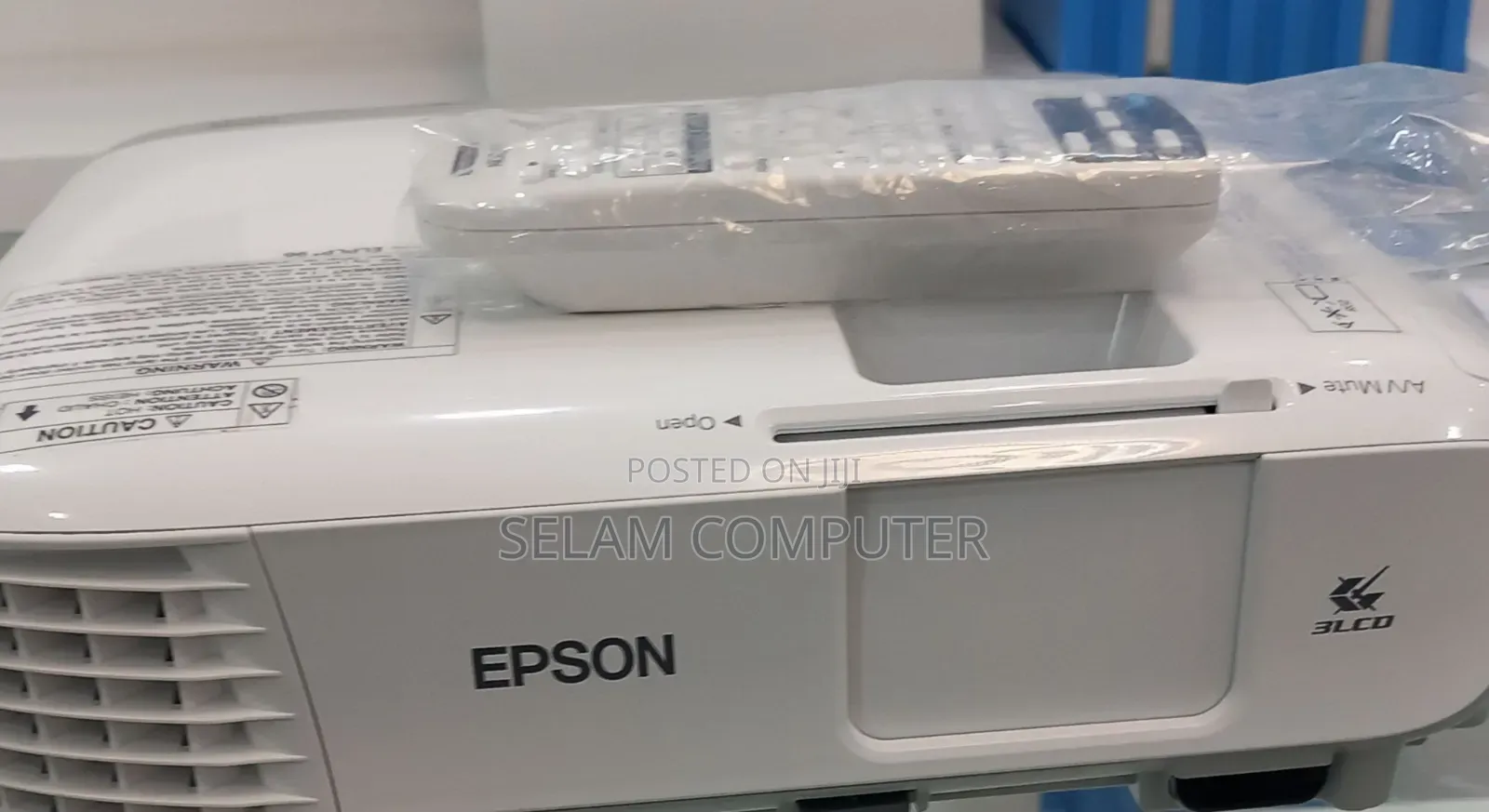 Brand New Epson Projector With Manual Model Name: Eb-