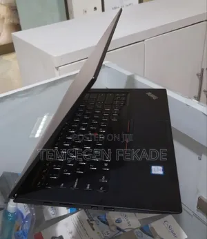 New Laptop Lenovo ThinkPad X1 Carbon 8GB Intel Core i5 SSD 512GB