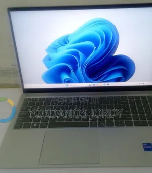 New Laptop Dell Inspiron 15 16GB Intel Core i7 SSD 512GB