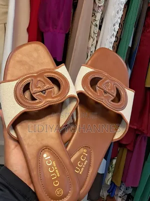Women Gucci Flat