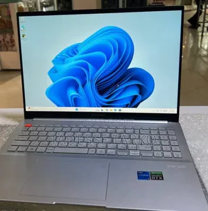 New Laptop Asus 16GB Intel Core i5 SSD 512GB